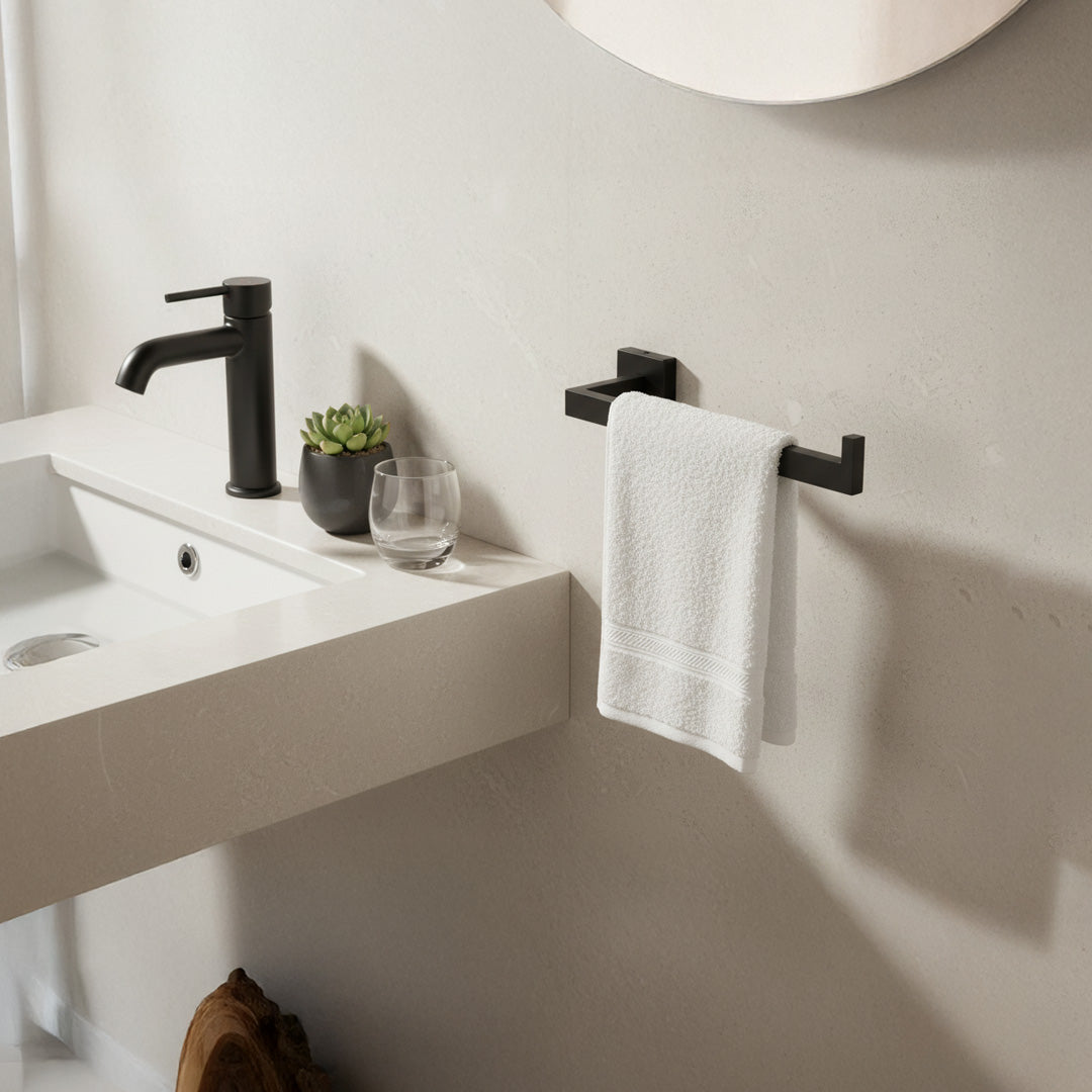 Screw-In Installation